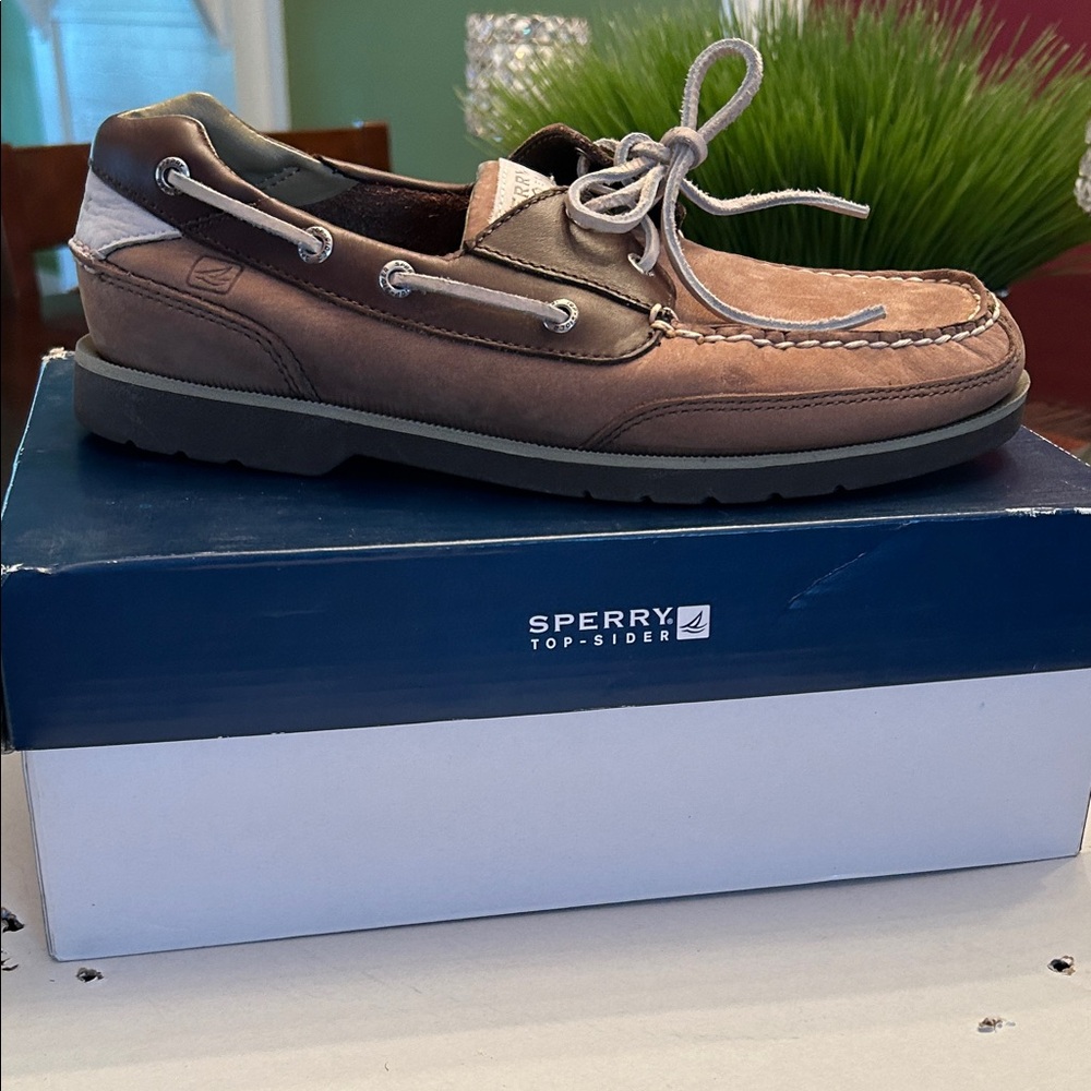 Sperry Men's Tan Boat Shoes - Picture 2 of 5